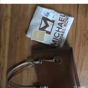 Authentic Micheal Kors Purse